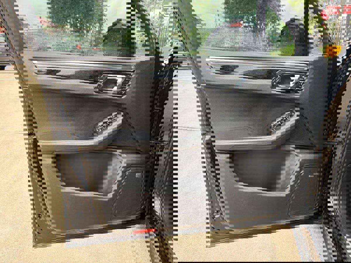 Used 2016 Porsche Macan S image 12