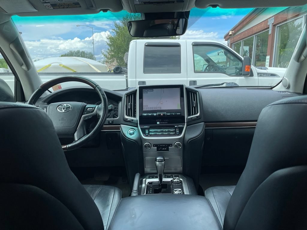 Used 2016 Toyota Land Cruiser AWD/4WD image 25