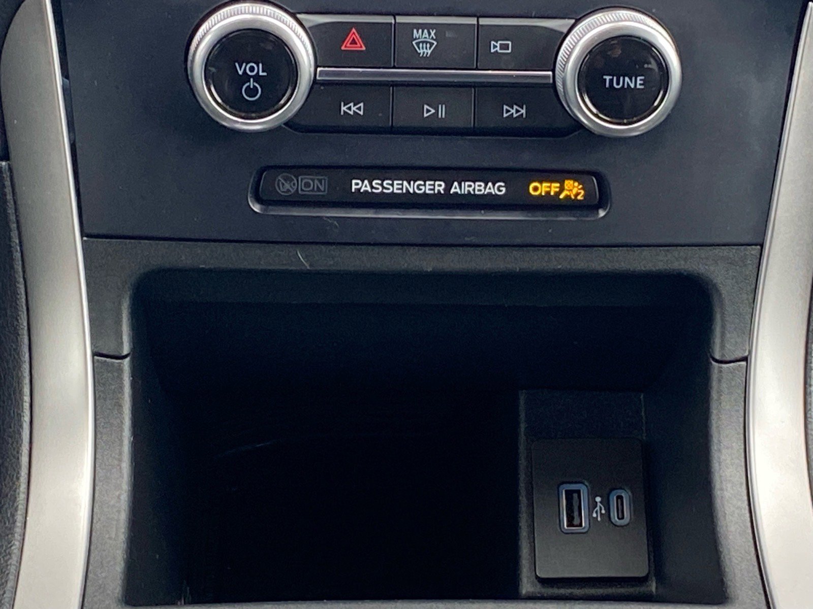 Certified 2022 Ford Edge SEL w/ Convenience Package image 12