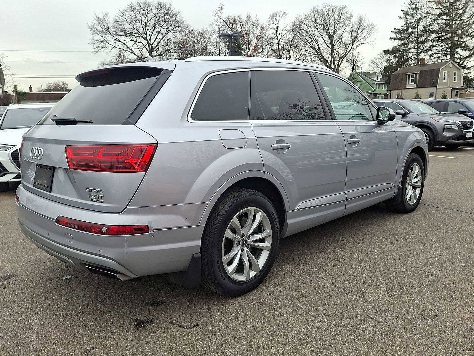 Used 2017 Audi Q7 3.0T Premium Plus image 25