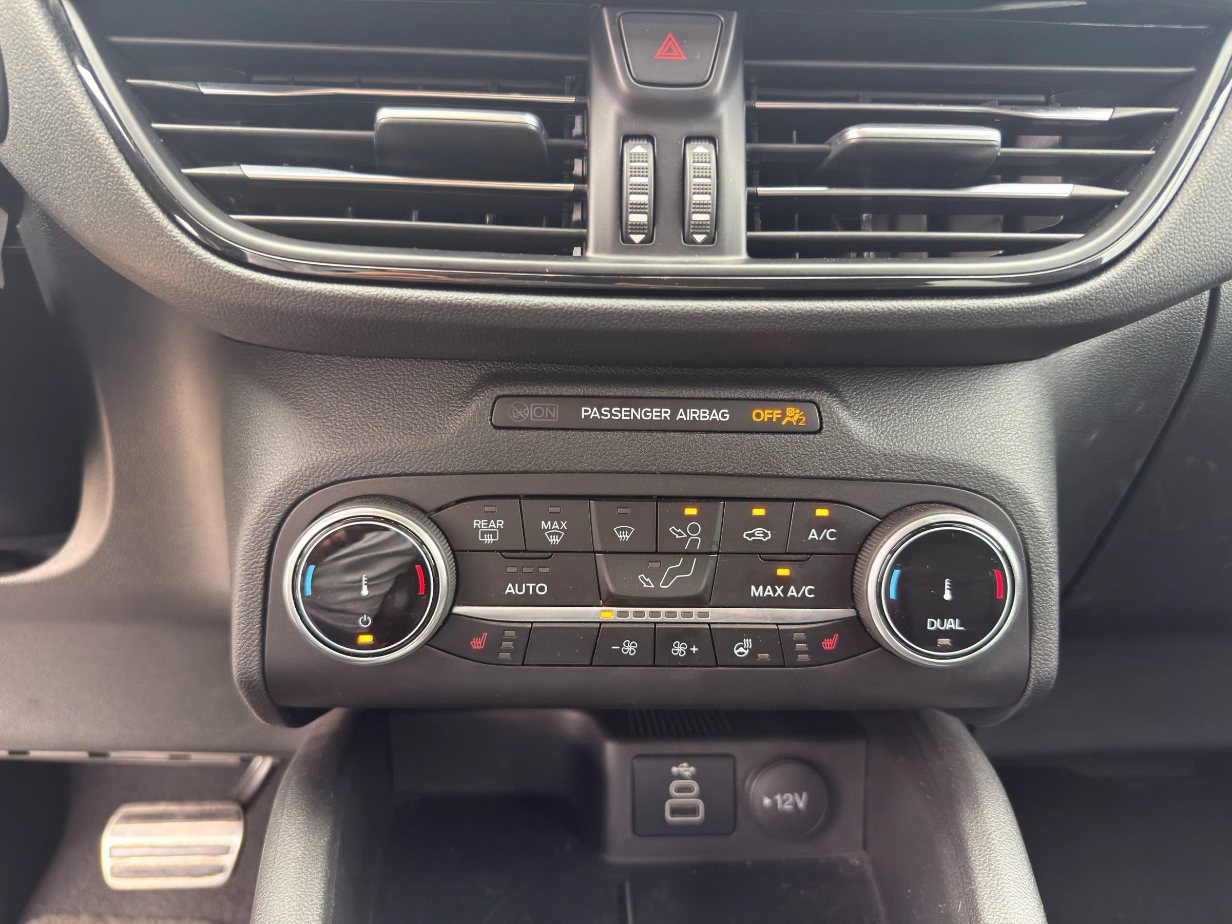 Used 2024 Ford Escape ST-Line AWD/4WD image 18