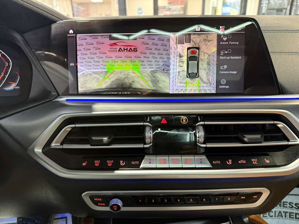 Used 2023 BMW X6 xDrive40i w/ M Sport Package image 18