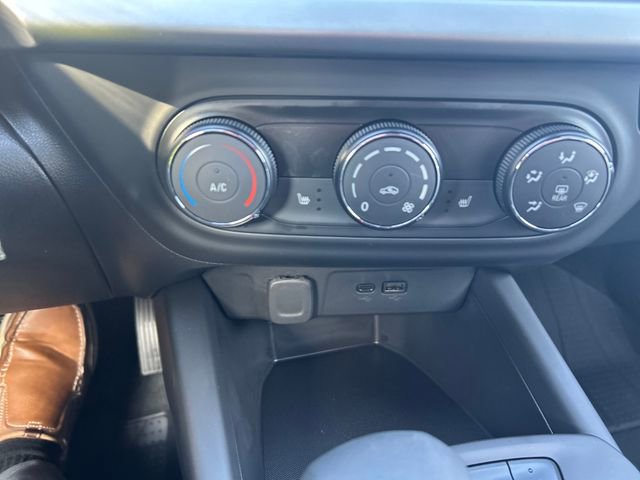 New 2026 Chevrolet Trax RS w/ Sunroof Package FWD image 21