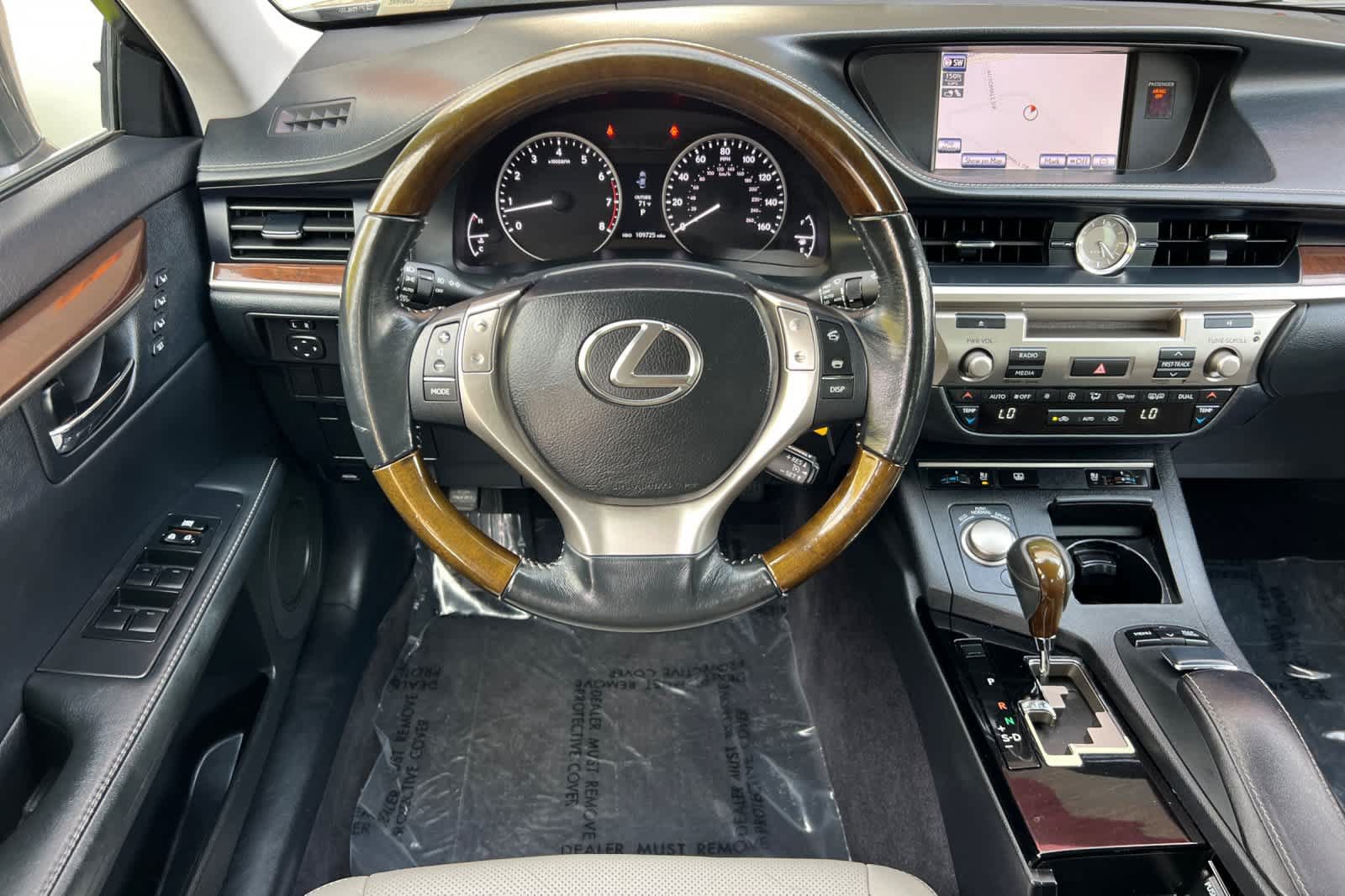 Used 2014 Lexus ES 350 w/ Luxury Package FWD image 15