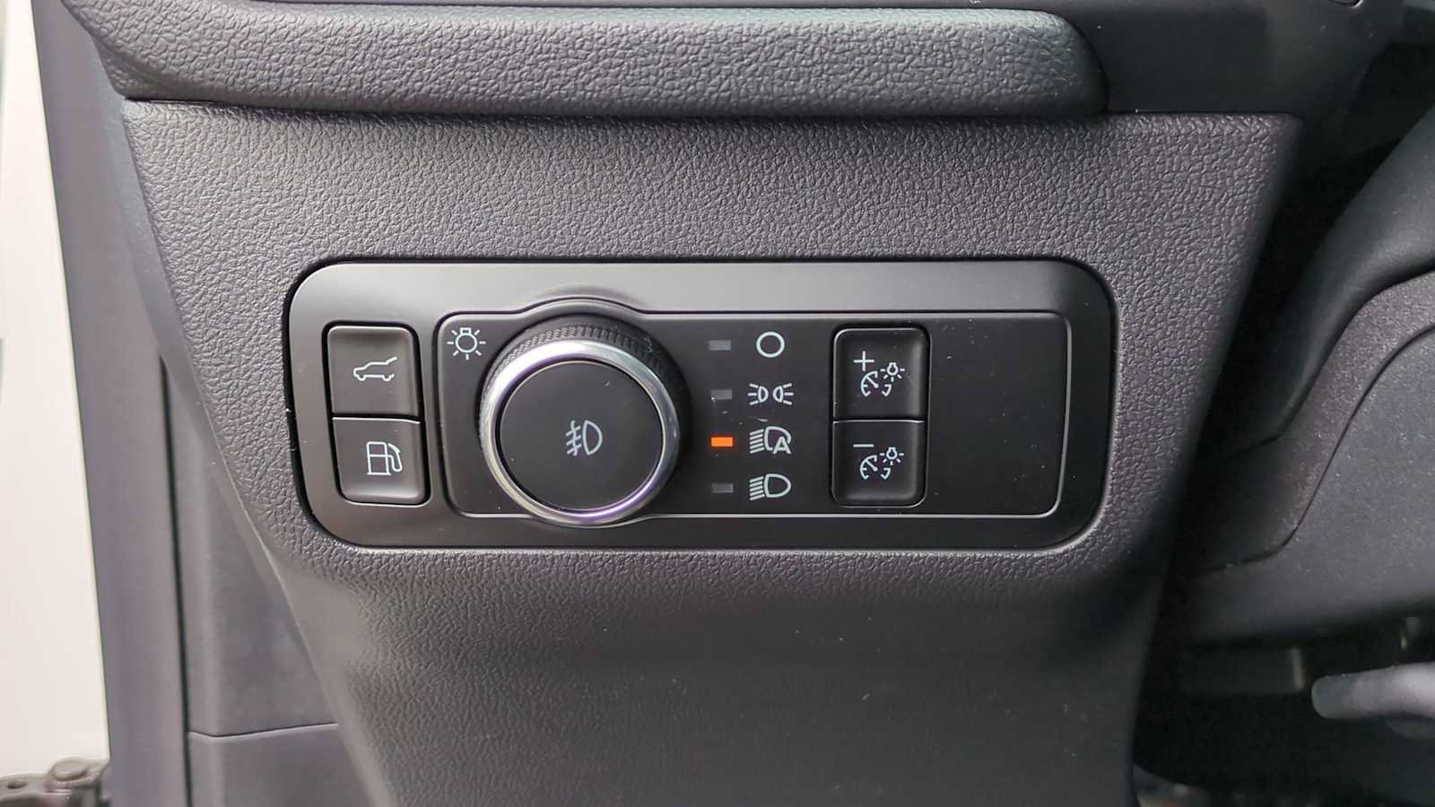 New 2025 Ford Escape SE FWD image 14