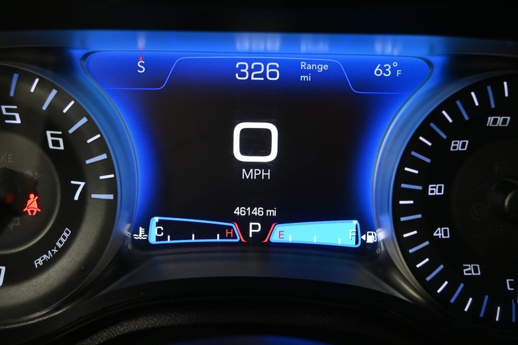 Used 2023 Chrysler 300 Touring L w/ Popular Equipment Group image 26