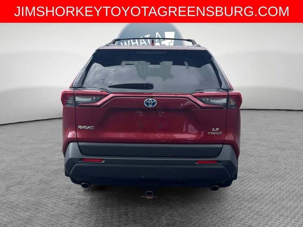Used 2022 Toyota RAV4 LE AWD/4WD image 4