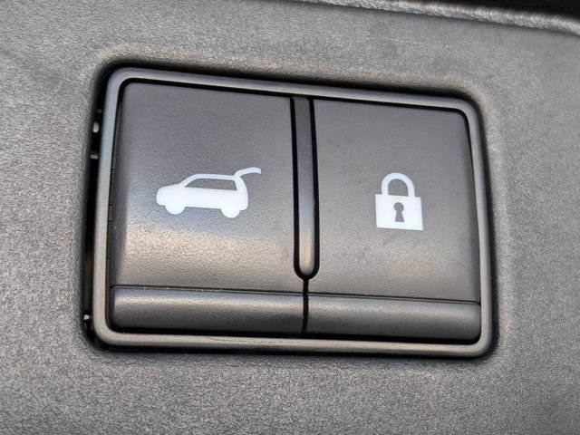 Used 2024 Nissan Rogue SV FWD image 19