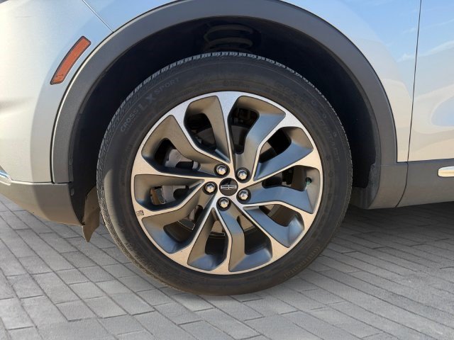 Used 2023 Lincoln Nautilus Reserve w/ Luxury Package FWD image 9