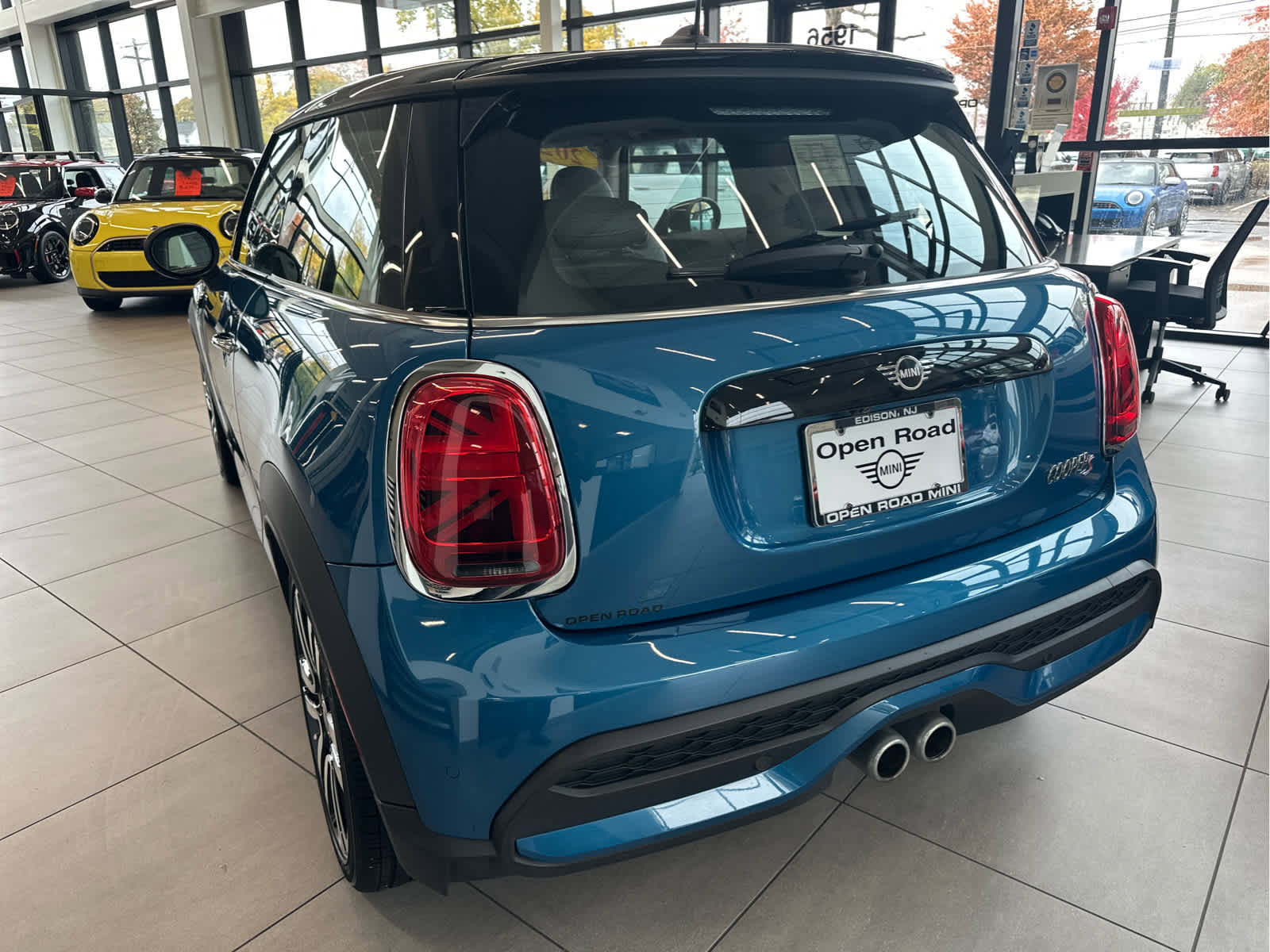 Certified 2023 MINI Cooper S image 3