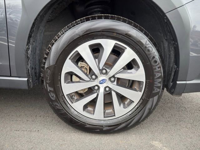 Used 2025 Subaru Outback Premium image 30