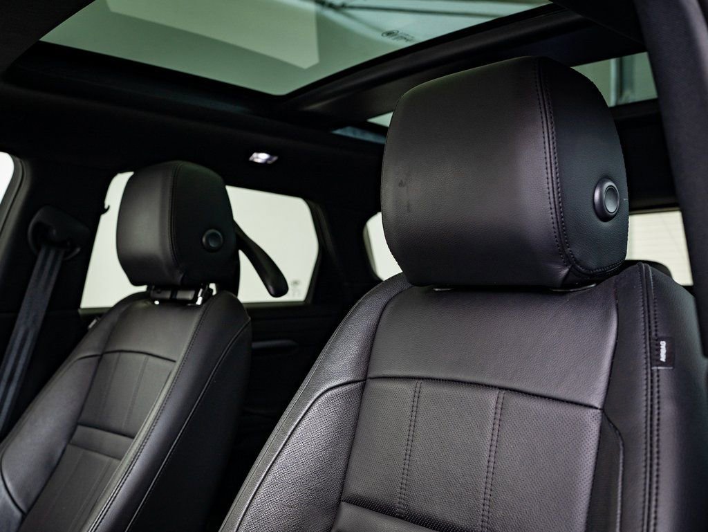 Certified 2023 Land Rover Range Rover Evoque R-Dynamic SE image 19