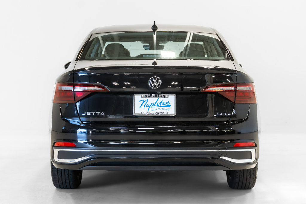 Used 2023 Volkswagen Jetta SEL FWD image 27