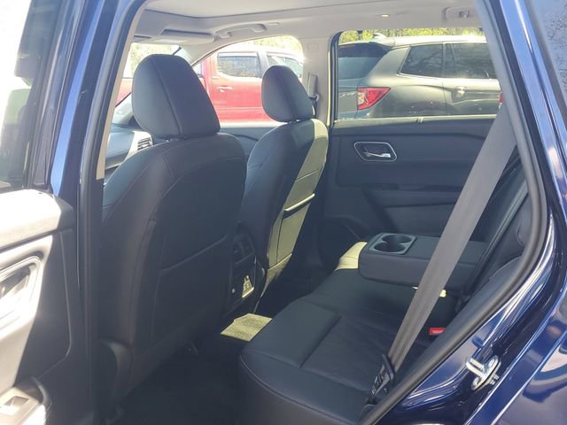 Certified 2025 Nissan Rogue Platinum w/ Tech Package image 8