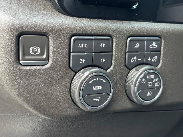 Used 2023 Chevrolet Silverado 1500 LTZ w/ LTZ Premium Package AWD/4WD image 20