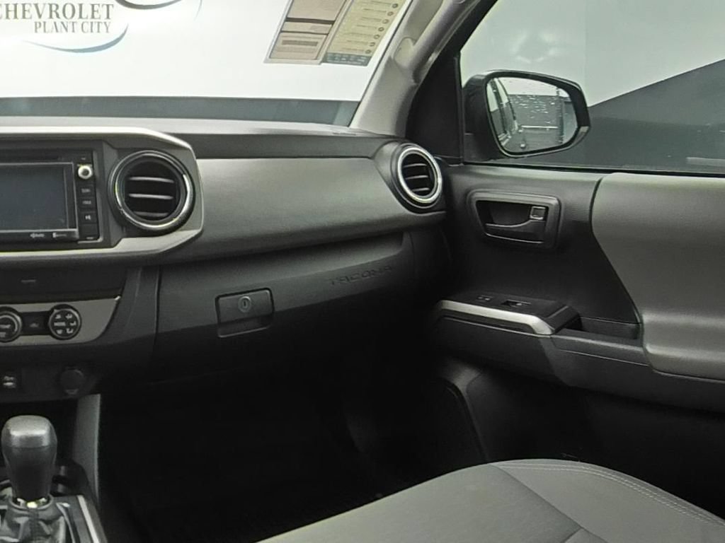 Used 2019 Toyota Tacoma SR5 RWD image 15