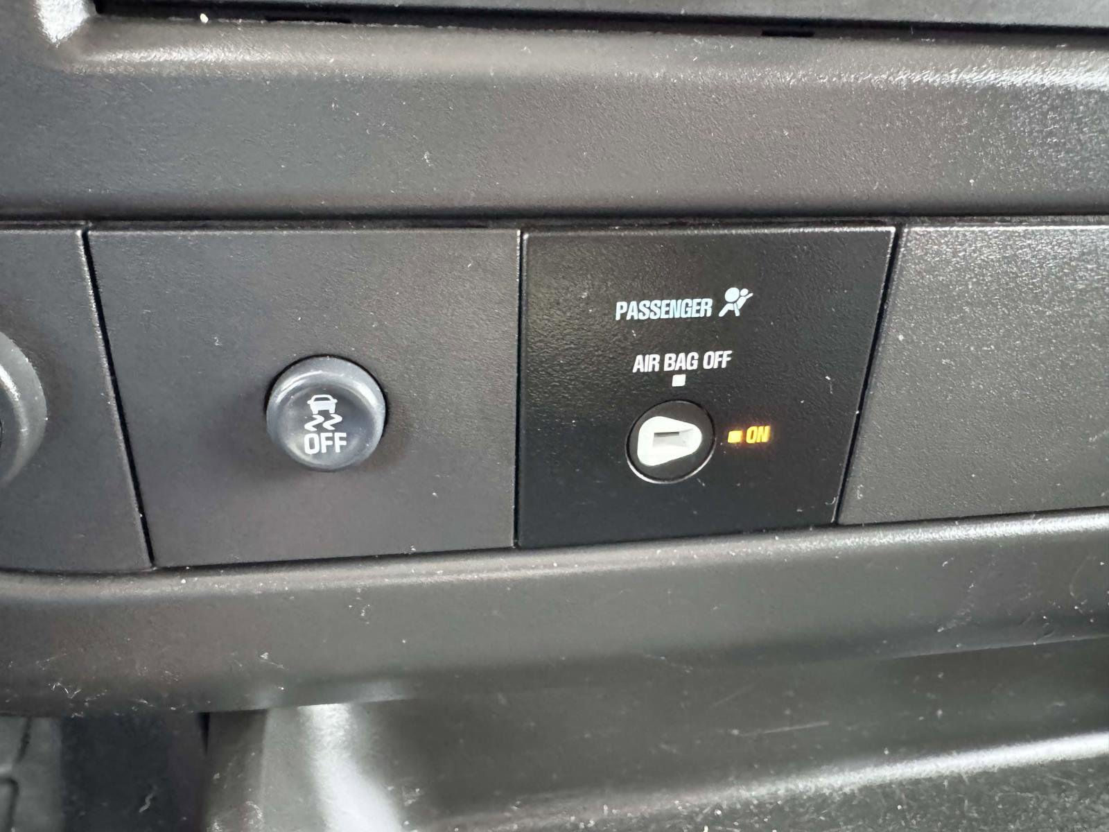 Used 2024 GMC Savana 2500 w/ Driver Convenience Package image 23