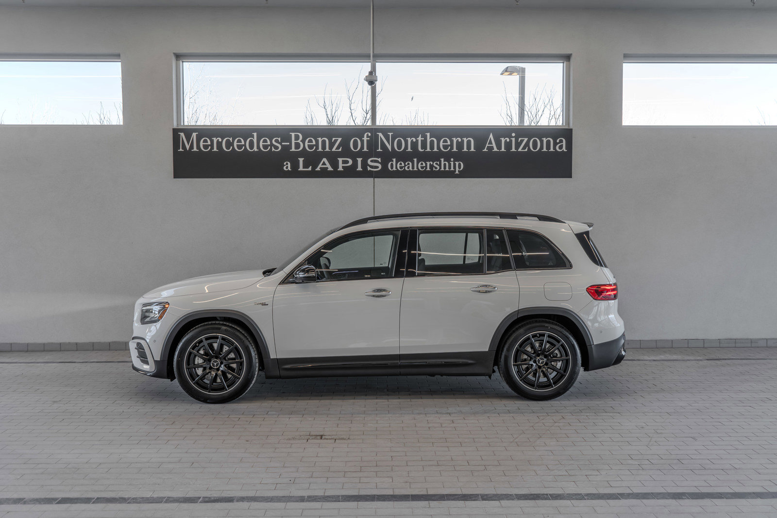 New 2026 Mercedes-Benz GLB 35 AMG 4MATIC image 2