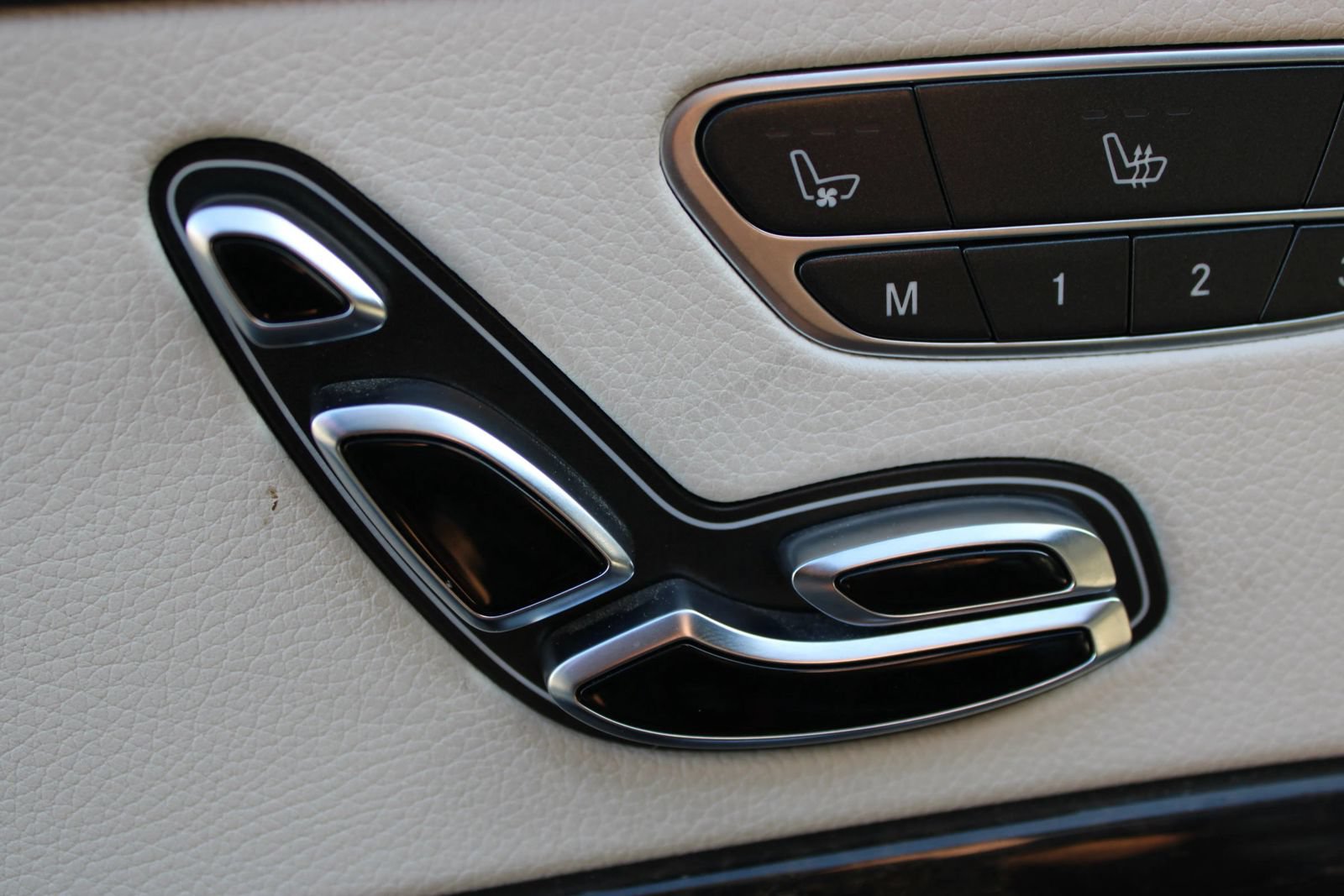 Used 2015 Mercedes-Benz S 550 Sedan image 10