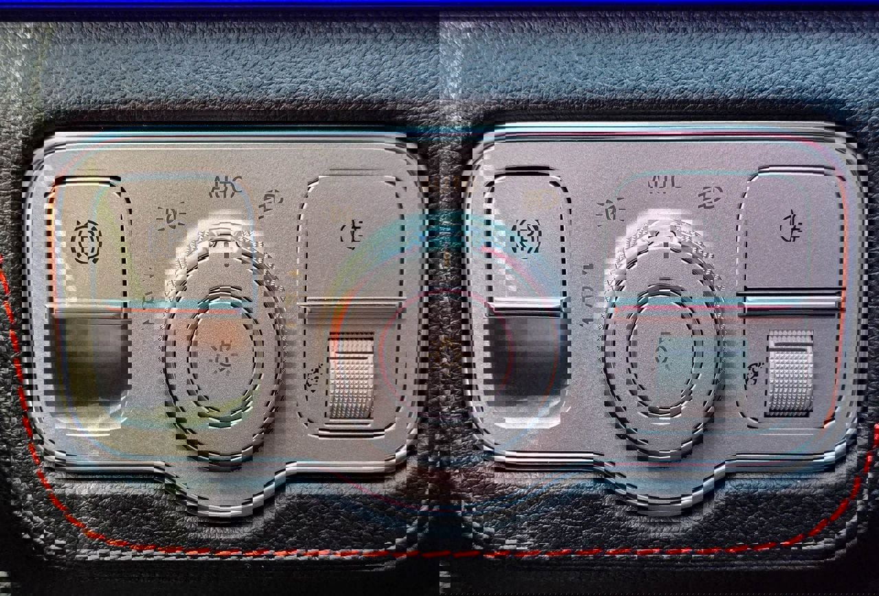 Used 2022 Mercedes-Benz GLE 53 AMG 4MATIC Coupe image 31