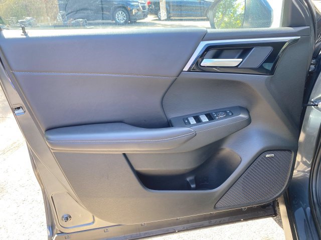 Used 2025 Mitsubishi Outlander SE FWD image 22