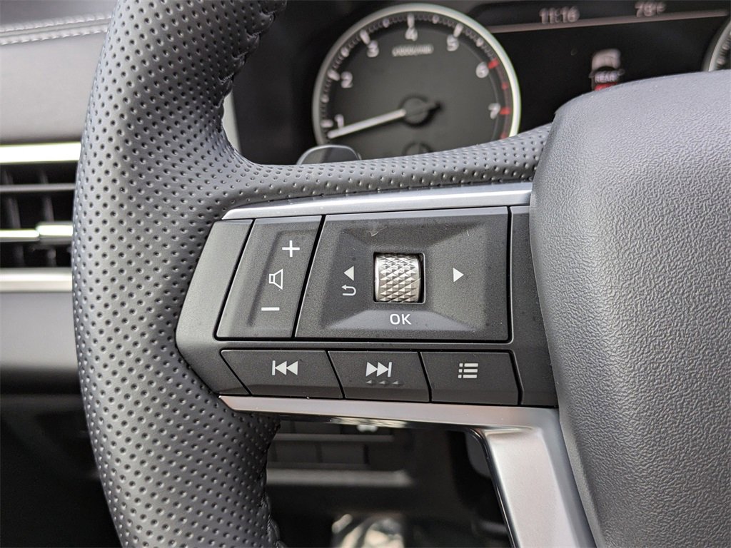 New 2025 Mitsubishi Outlander SE image 26