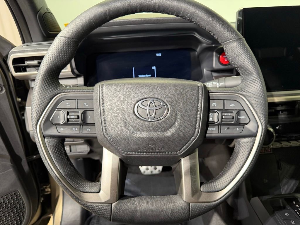 Used 2025 Toyota Tacoma TRD Sport w/ TRD Sport Premium Package AWD/4WD image 23