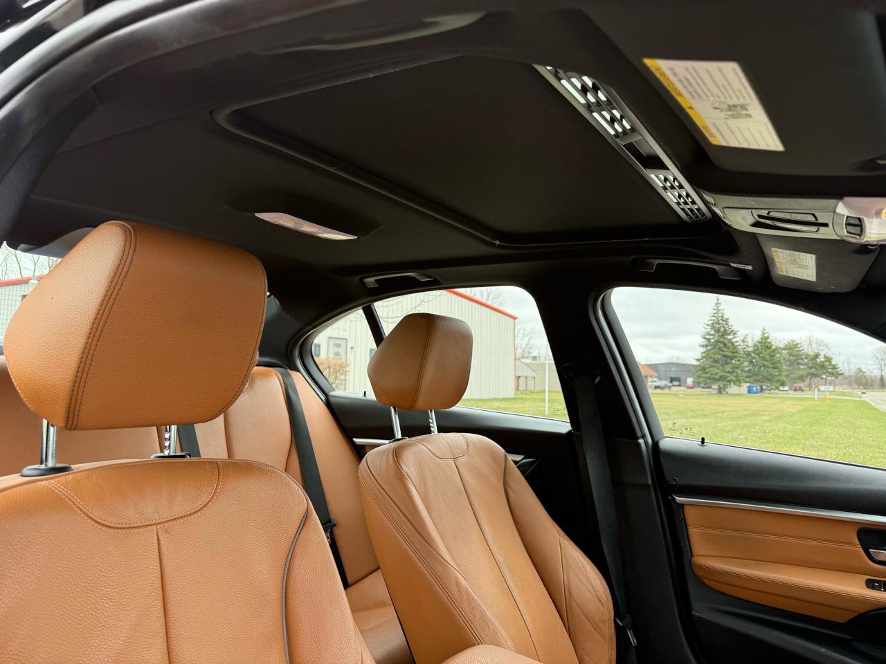 Used 2018 BMW 330i xDrive Sedan w/ Convenience Package image 27