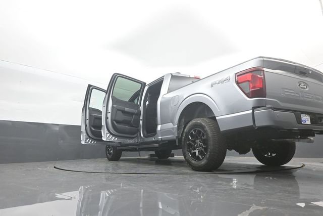 New 2026 Ford F150 XLT w/ Equipment Group 302A MID image 44