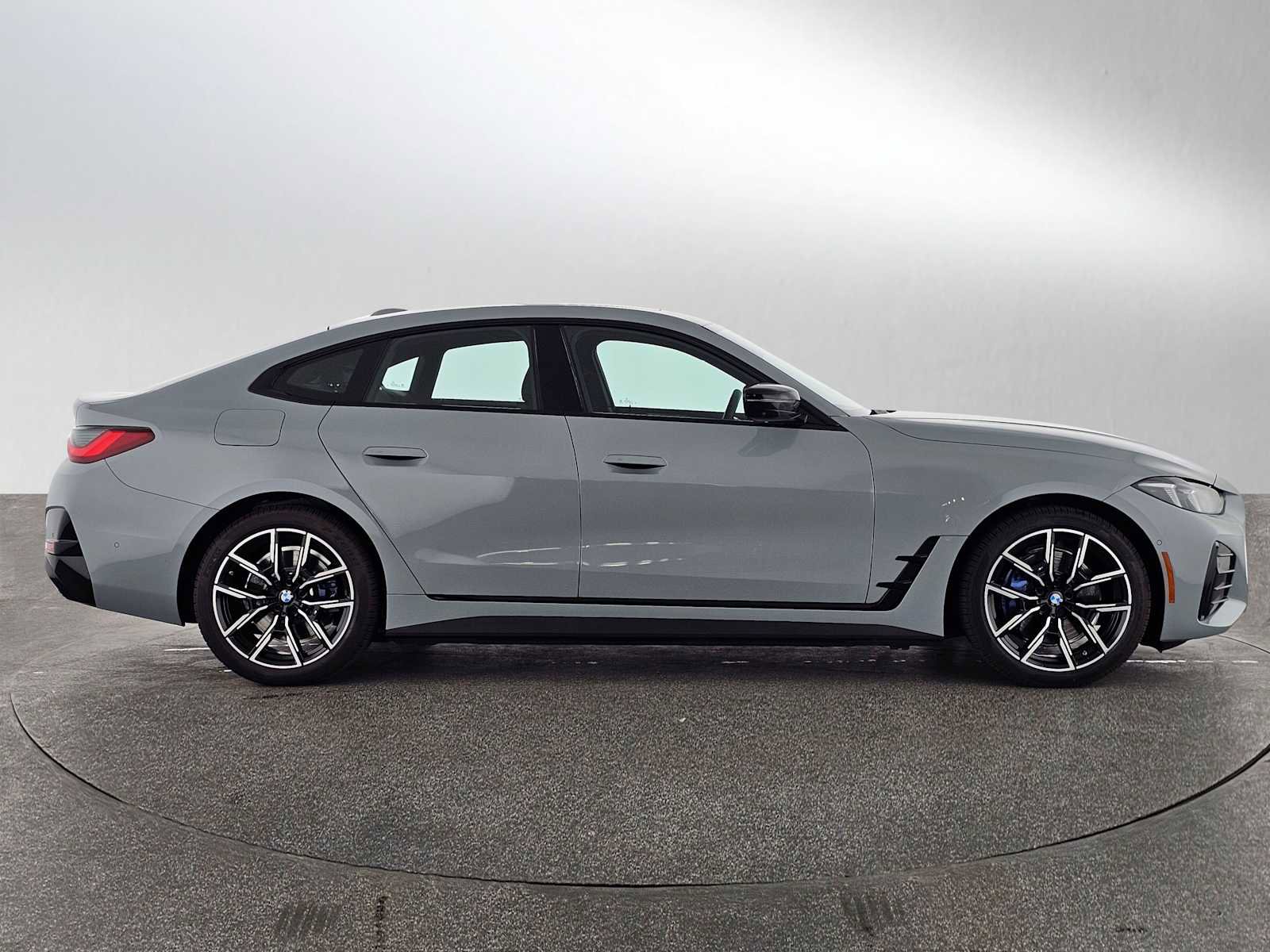 Used 2025 BMW i4 xDrive40i w/ M Sport Package image 2