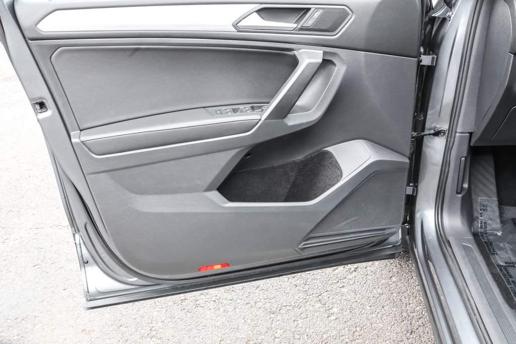 Used 2022 Volkswagen Tiguan S image 27