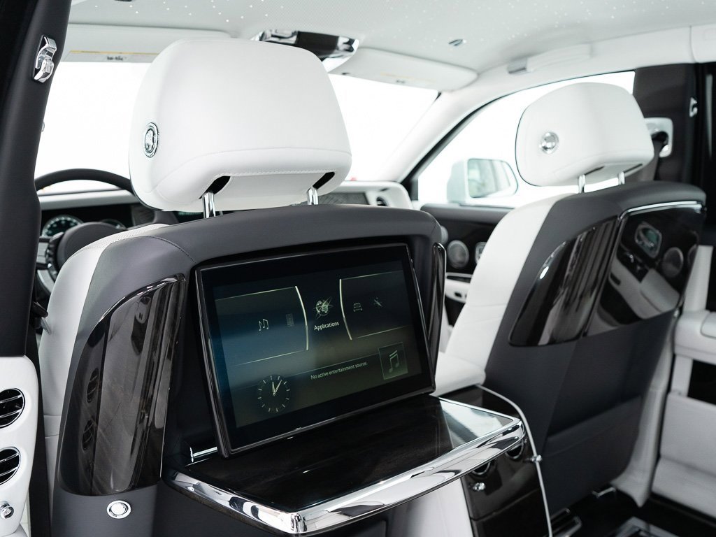 Certified 2023 Rolls-Royce Phantom Sedan image 25