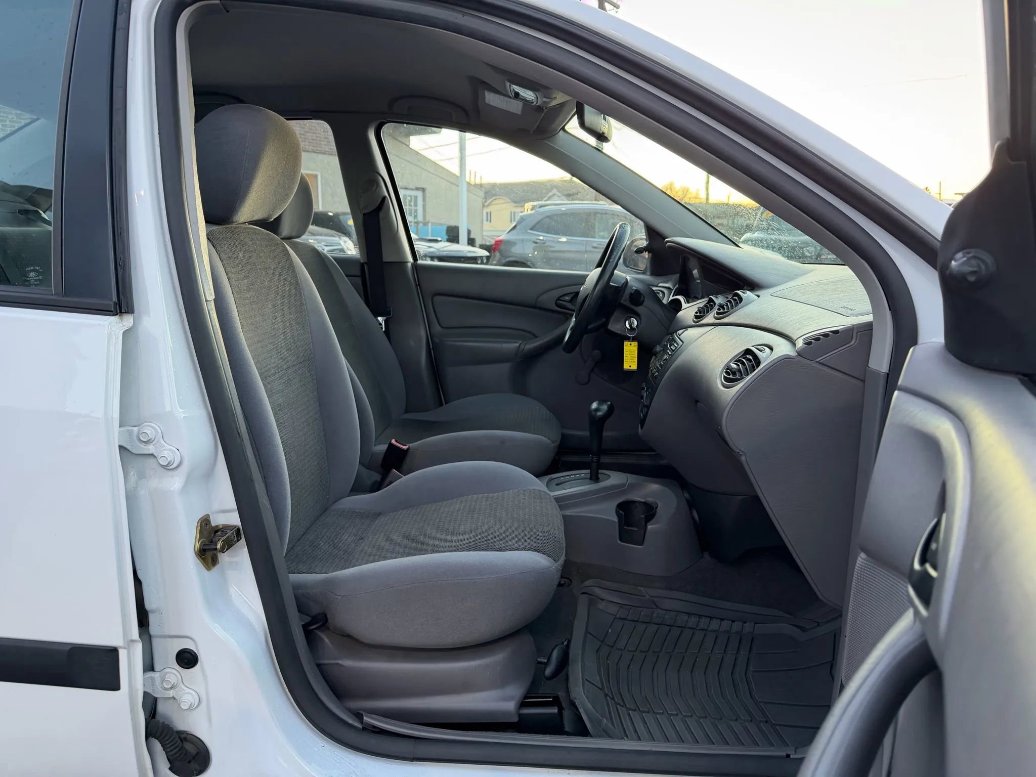 Used 2004 Ford Focus LX image 18