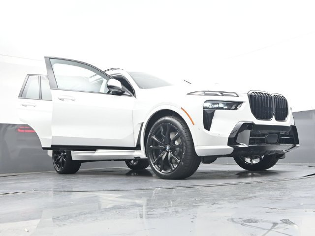 New 2027 BMW X7 xDrive40i w/ M Sport Package AWD/4WD image 43