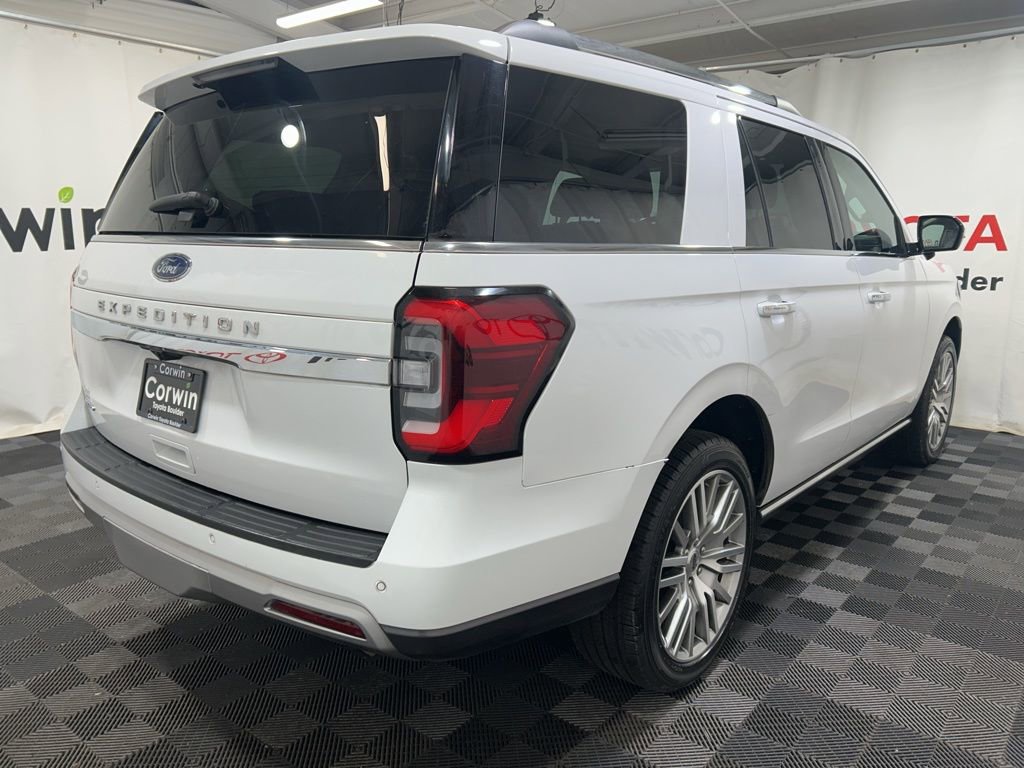 Used 2023 Ford Expedition Limited image 7