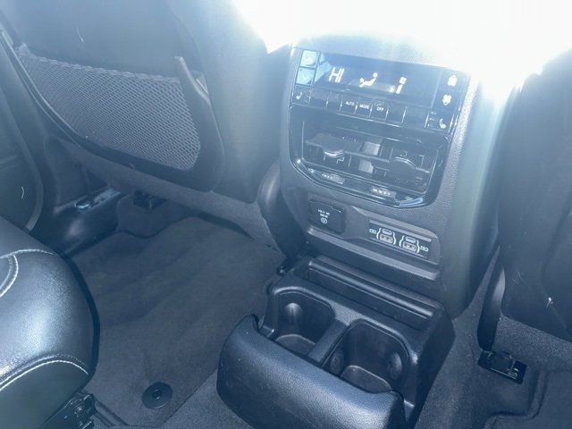 Used 2024 Jeep Grand Cherokee L Limited w/ Luxury Tech Group II image 32