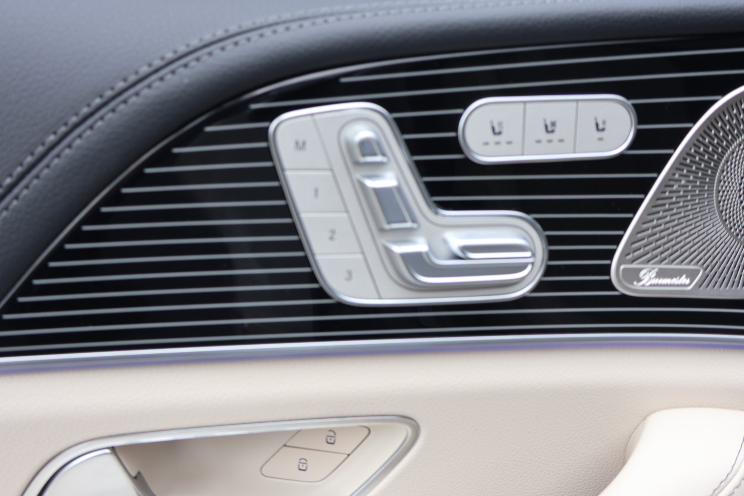 New 2026 Mercedes-Benz GLS 580 4MATIC image 13