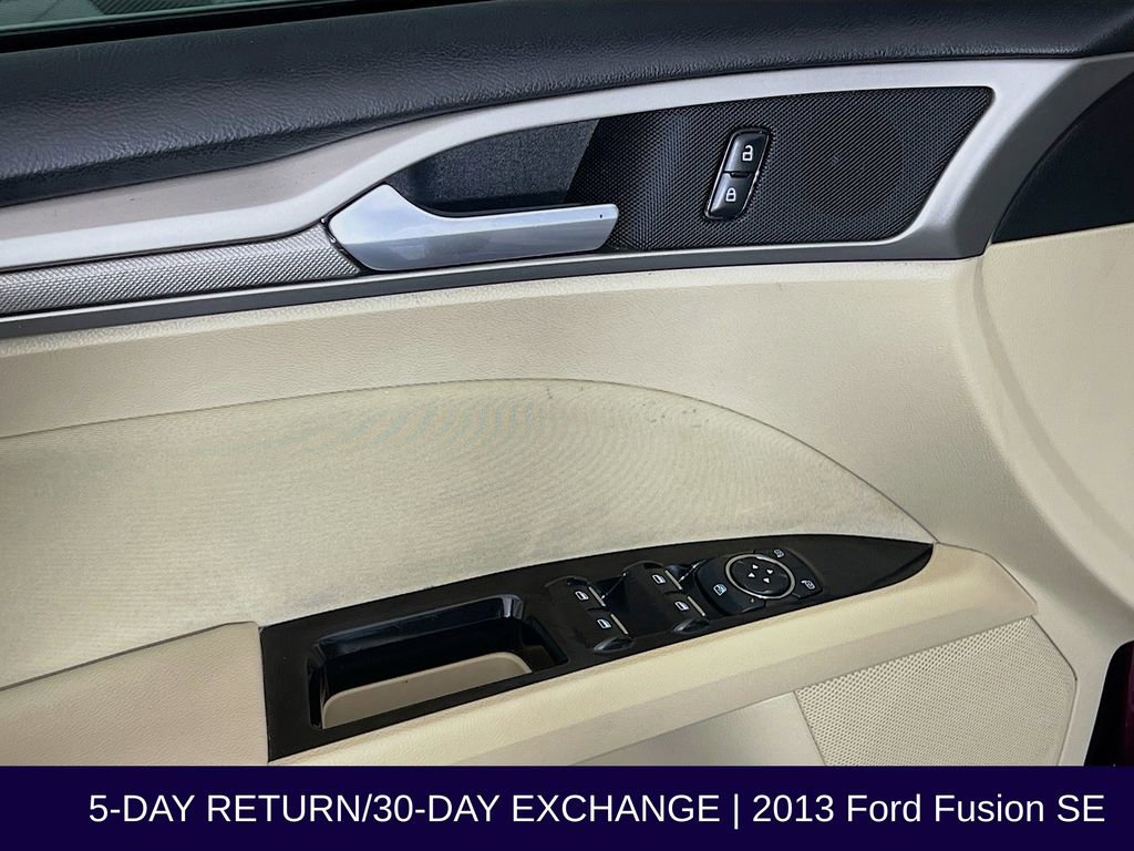 Used 2013 Ford Fusion SE FWD image 22