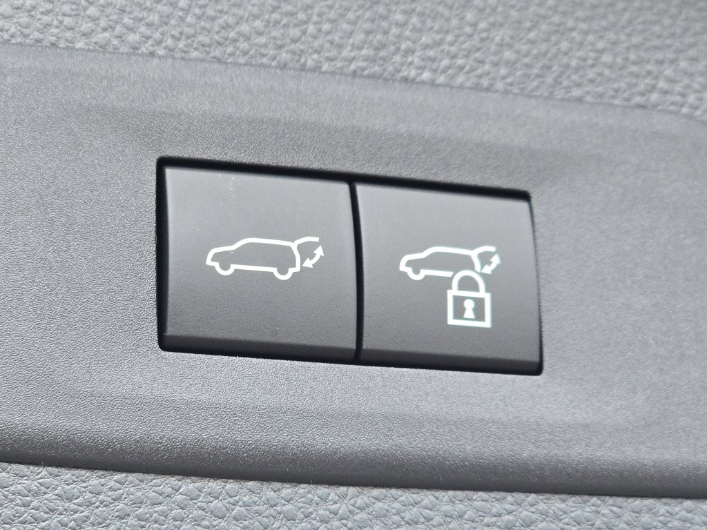 New 2026 Toyota Crown Signia AWD/4WD image 11