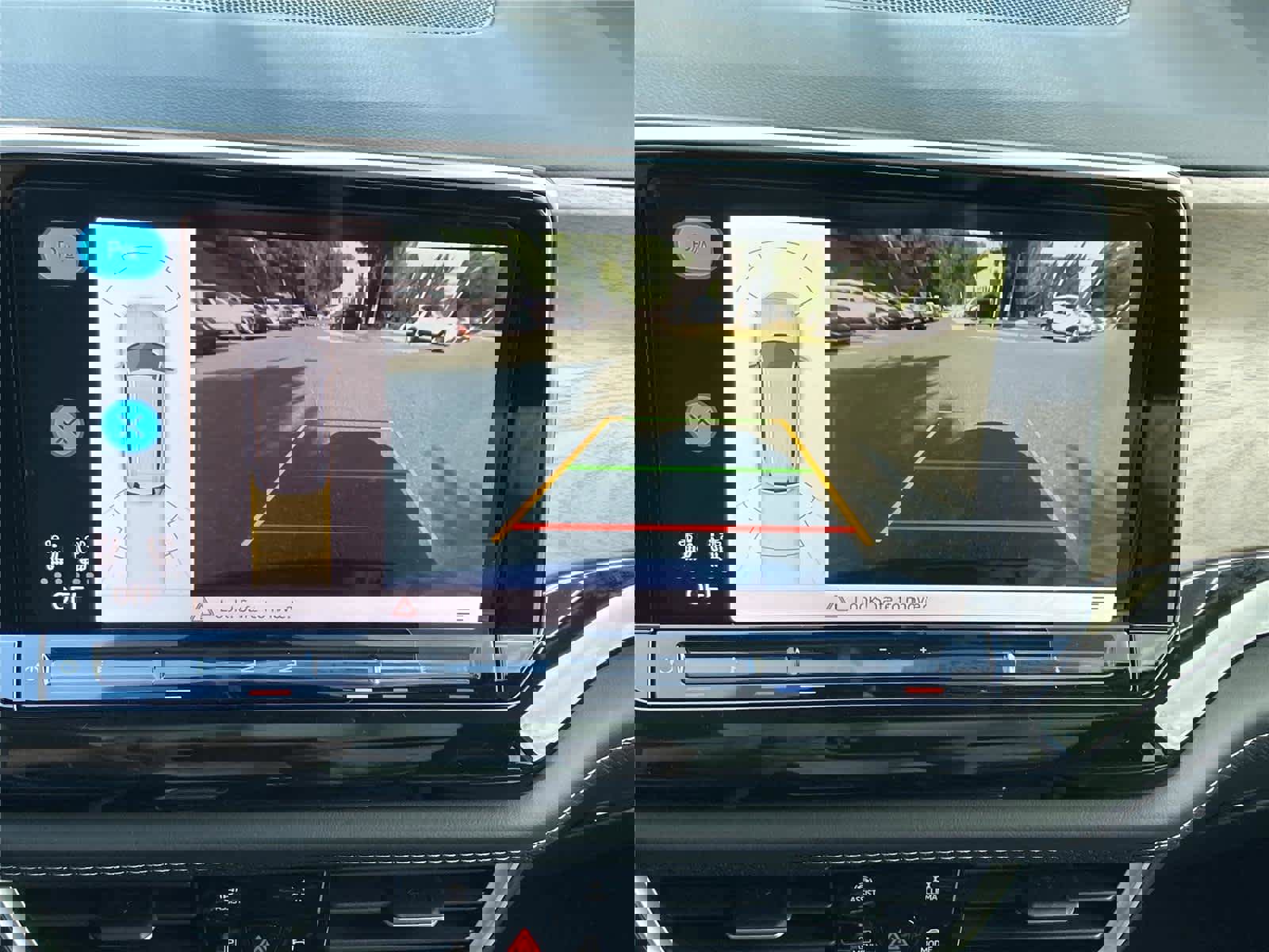 New 2026 Volkswagen Atlas SE image 12