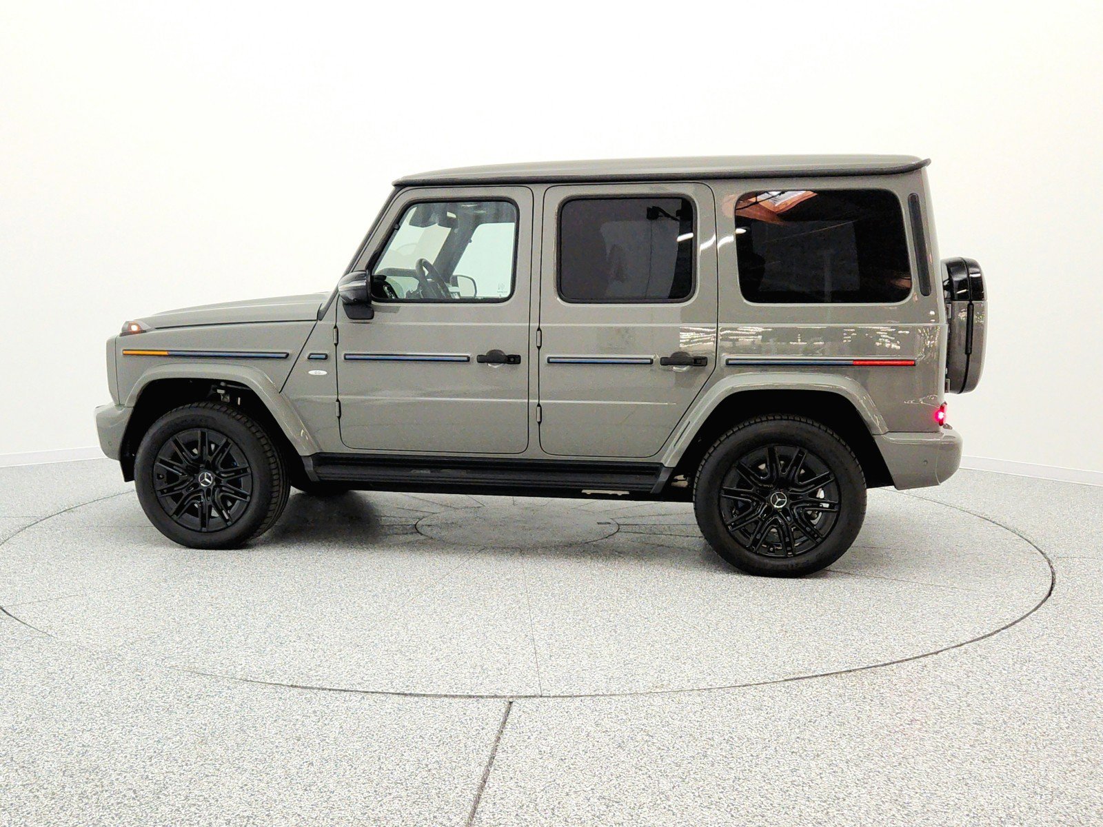 Certified 2025 Mercedes-Benz G 580 w/ EQ Technology image 8