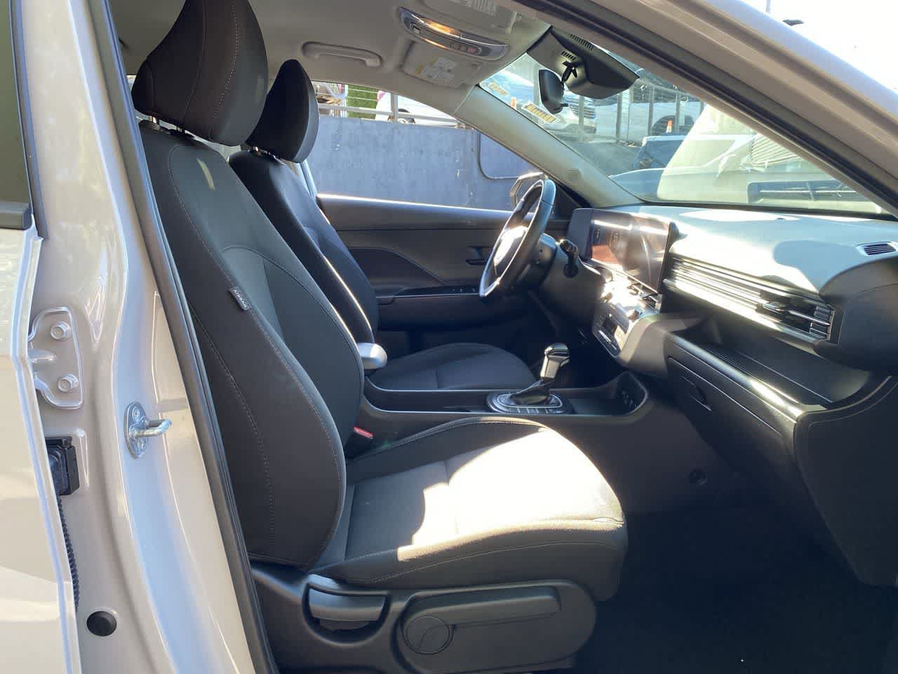 Used 2024 Hyundai Kona SEL AWD/4WD image 17