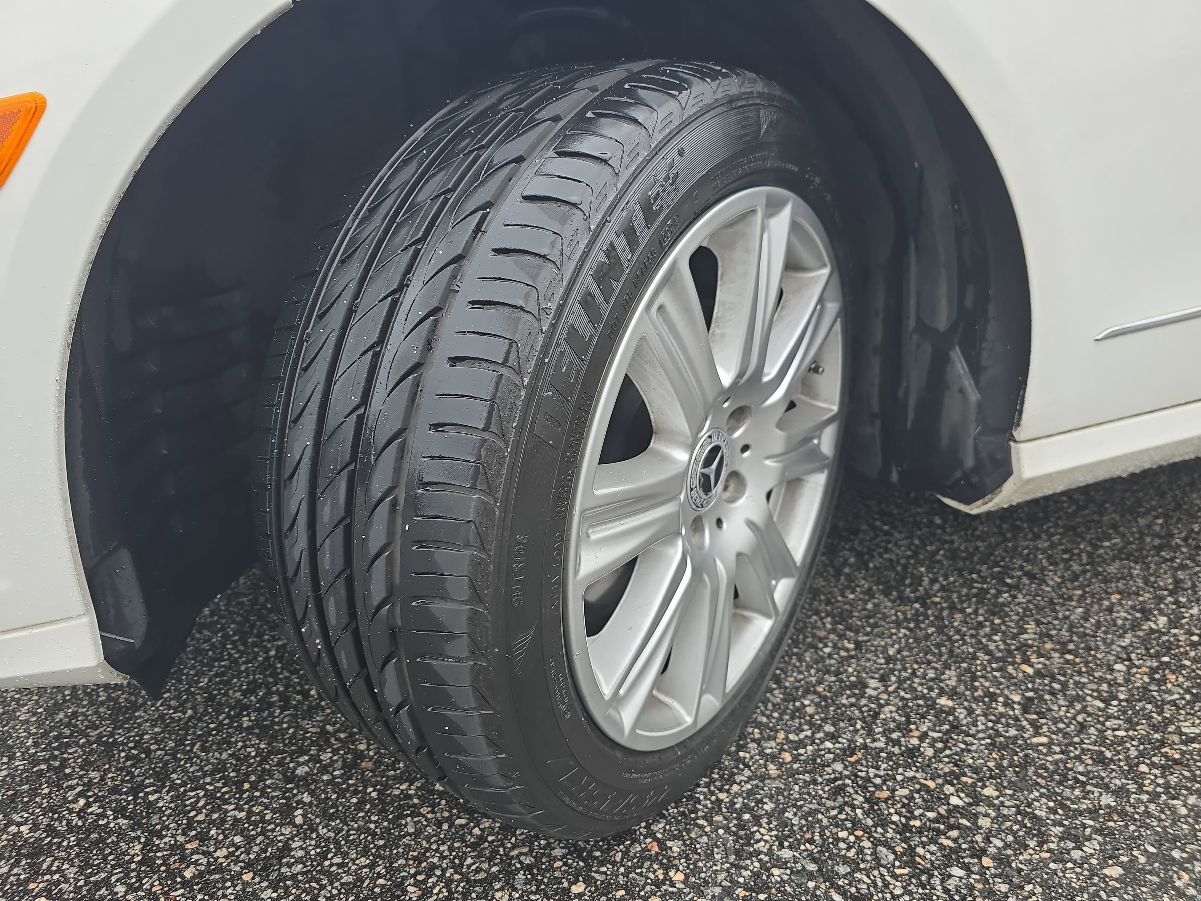 Used 2013 Mercedes-Benz E 350 Sedan image 30
