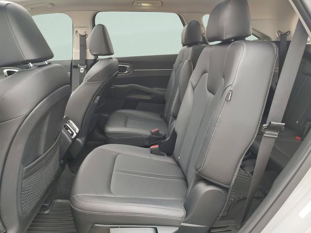 Used 2025 Kia Sorento X-Line EX image 12