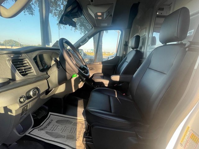 New 2025 Ford Transit 250 148 Medium Roof image 10