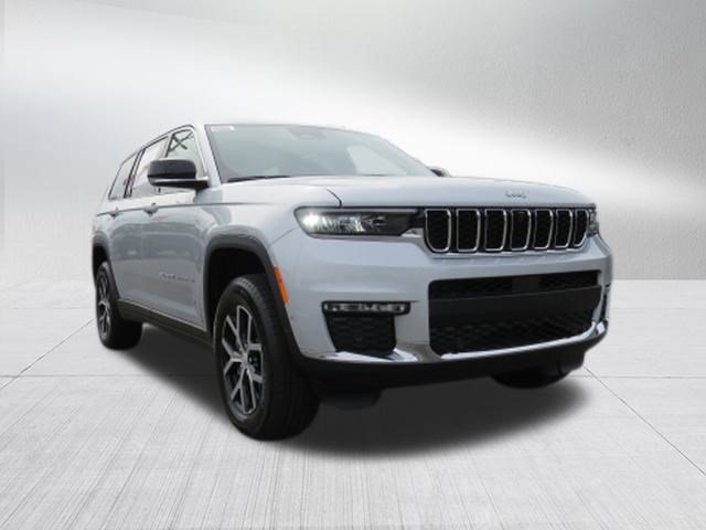 New 2025 Jeep Grand Cherokee L Limited w/ Luxury Tech Group II AWD/4WD image 9