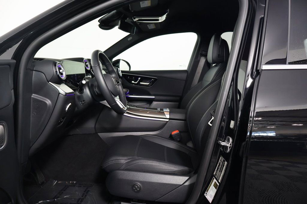 Certified 2025 Mercedes-Benz GLC 300 image 9
