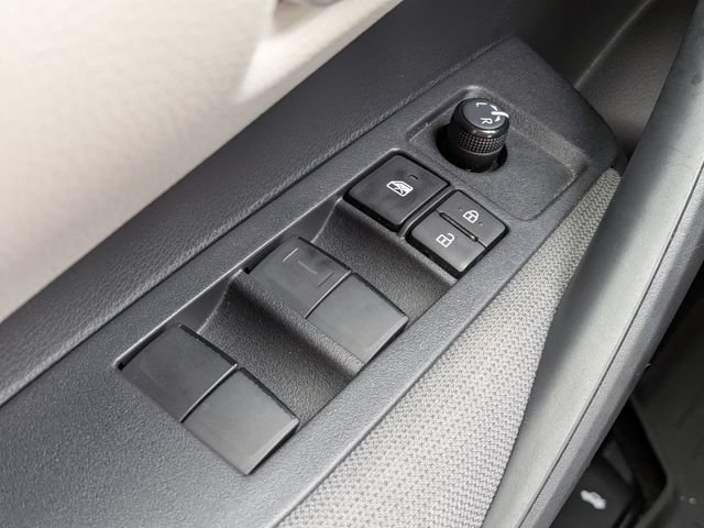 Used 2021 Toyota Corolla LE FWD image 20