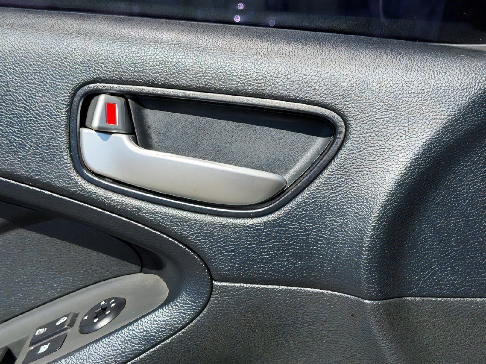 Used 2018 Kia Forte LX w/ LX Rear Camera Package image 18