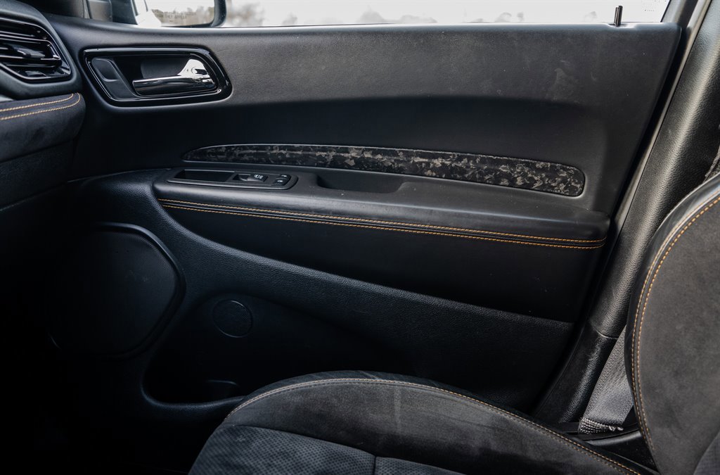 Used 2023 Dodge Durango R/T w/ Hemi Orange Plus Package image 23